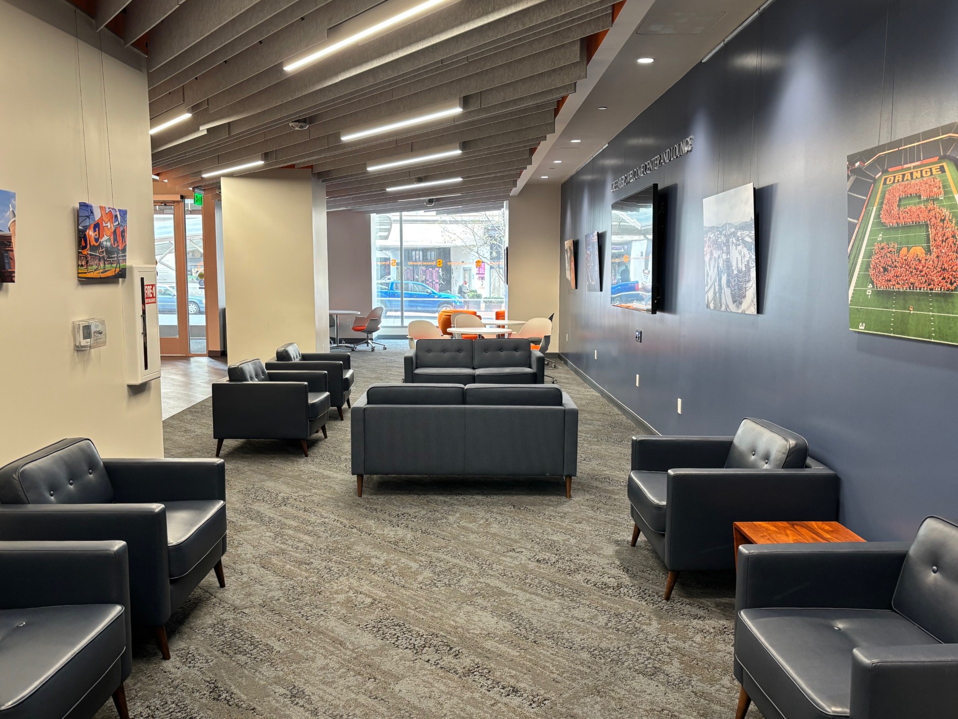 Greenberg Lounge in the SUDC center showing couches and seats.