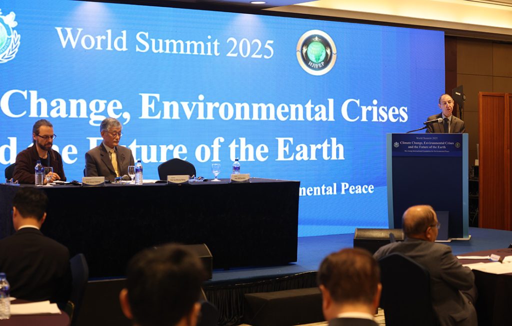 Professor Cliff Davidson Delivers Presentation&nbsp;at Universal Peace Federation&rsquo;s World Summit 2025