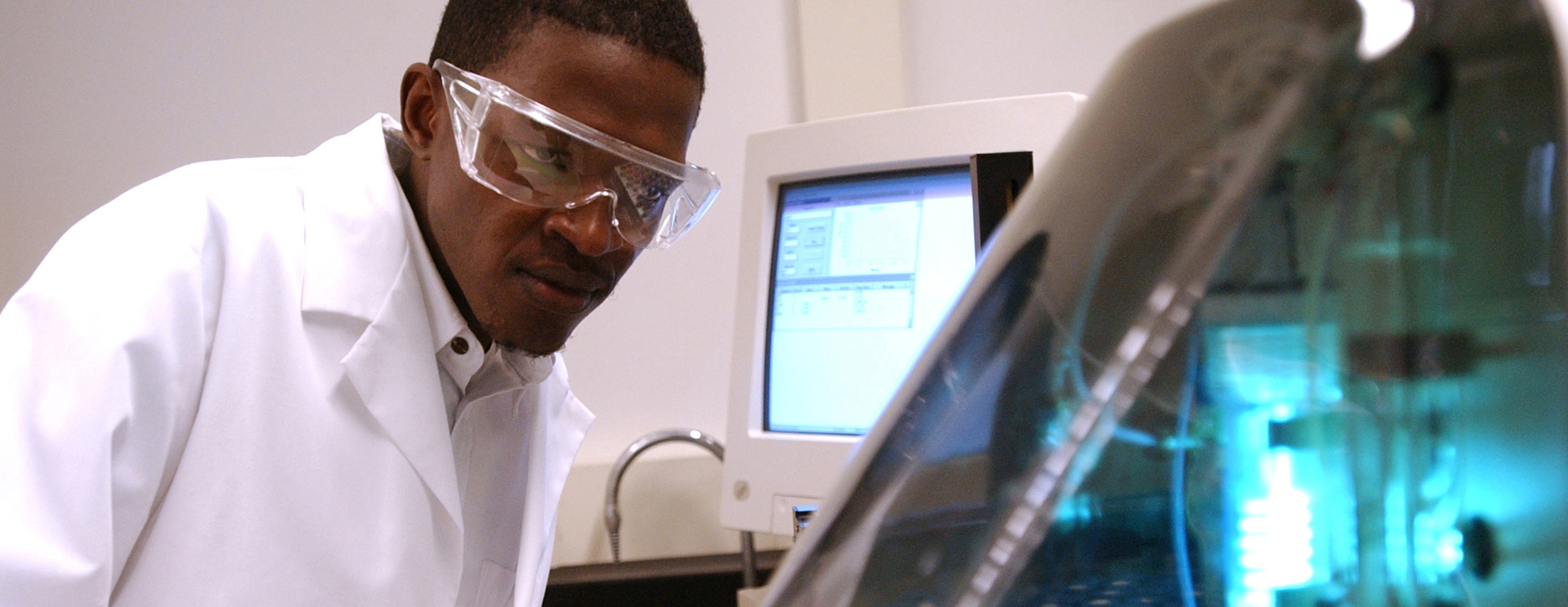 Student Bio Chemical Engineering Lab Link Science