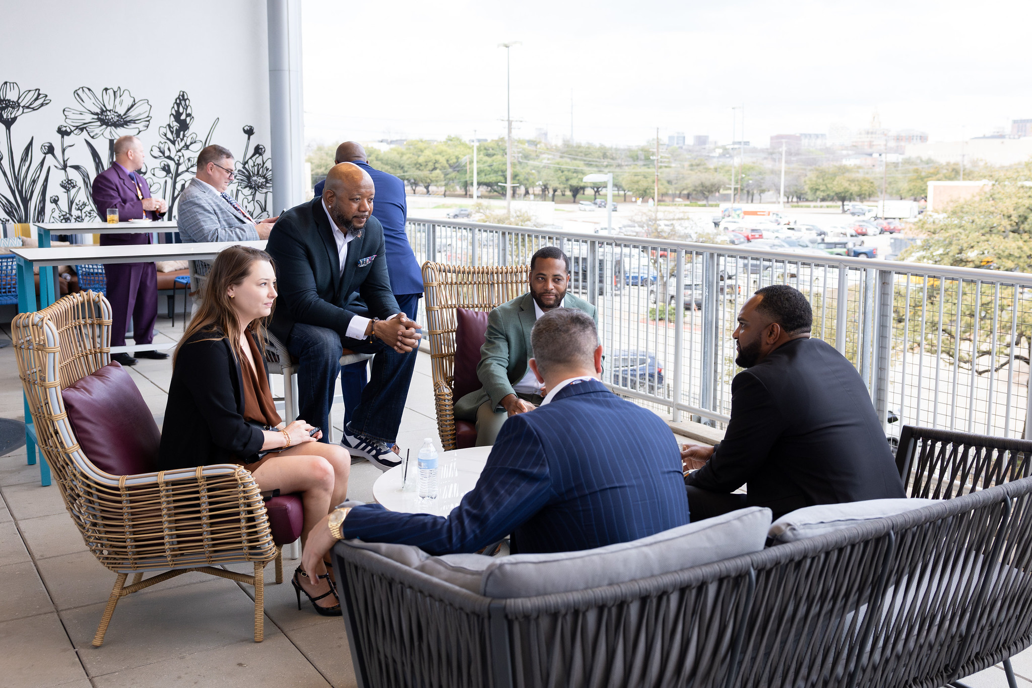 Veteran edge participants sitting outside and talking.