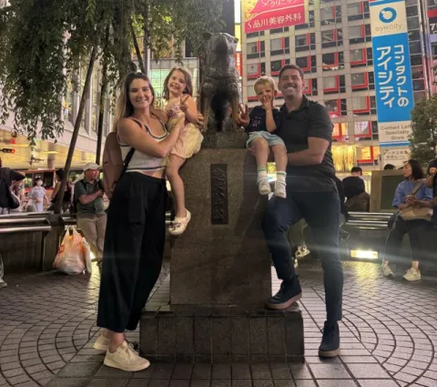 Melanie vernoia with her husband and kids. 