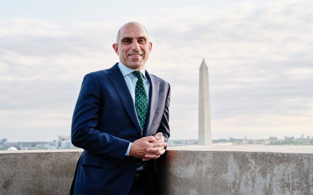 Behnam Rostin WashingtonDC Residency April2024 KirthBobb 065 1920x1200px 1024x640