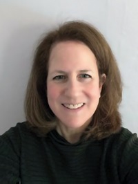 Lynn Levey 2022 225x300. 2 resize