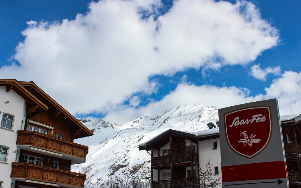 SaasFee Village 1920x1200px 1024x640
